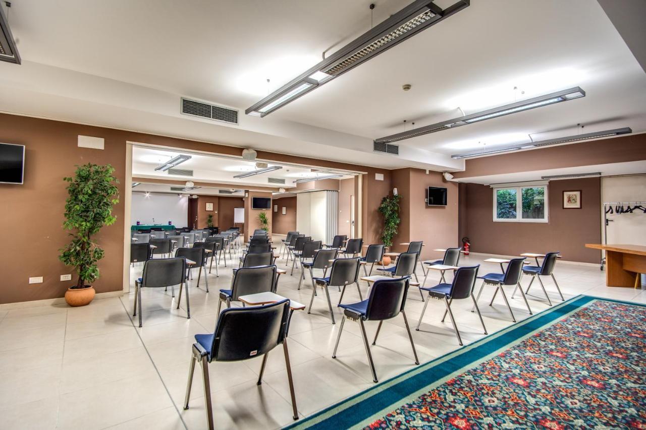 Hotel Della Rotonda Saronno Exteriör bild