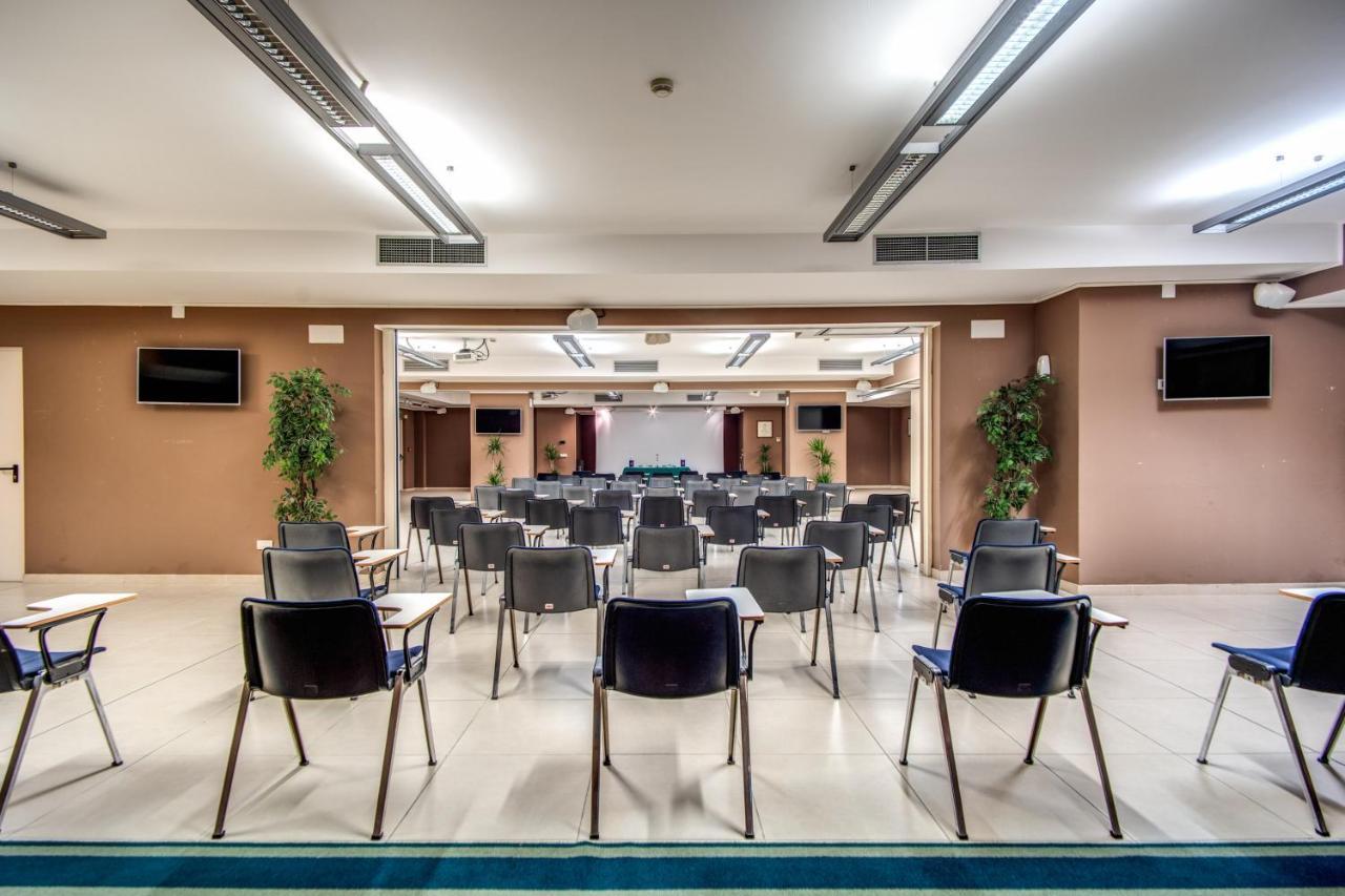 Hotel Della Rotonda Saronno Exteriör bild