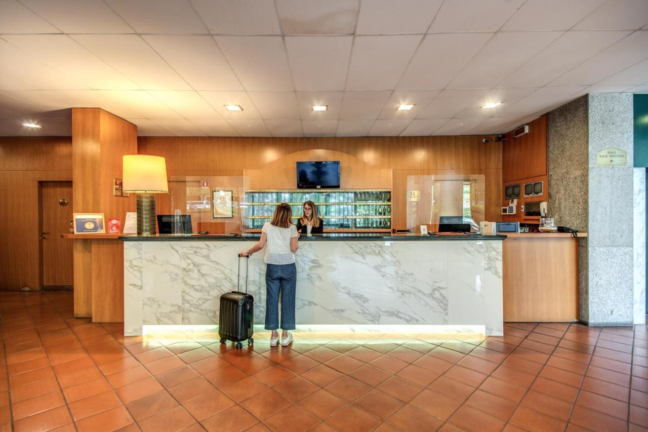 Hotel Della Rotonda Saronno Exteriör bild