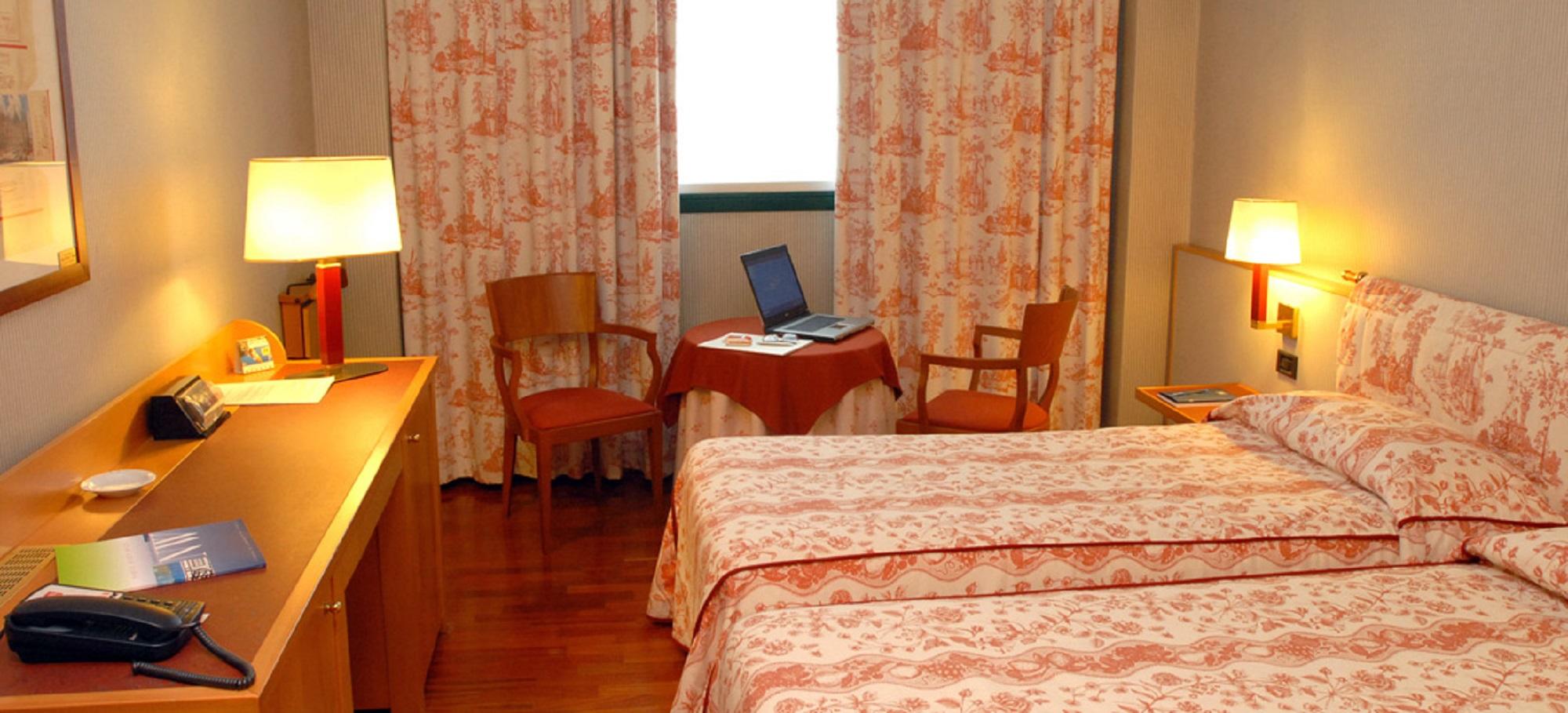 Hotel Della Rotonda Saronno Exteriör bild