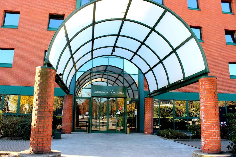 Hotel Della Rotonda Saronno Exteriör bild